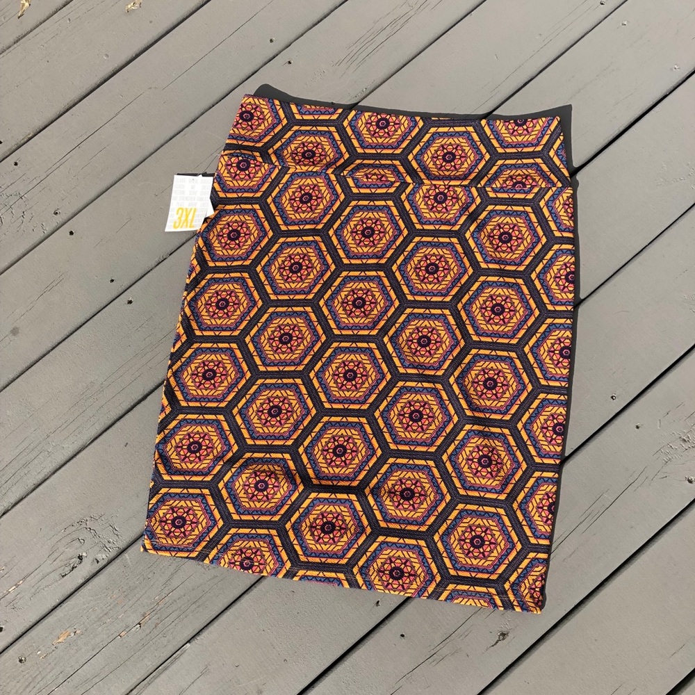 LuLaRoe Cassie